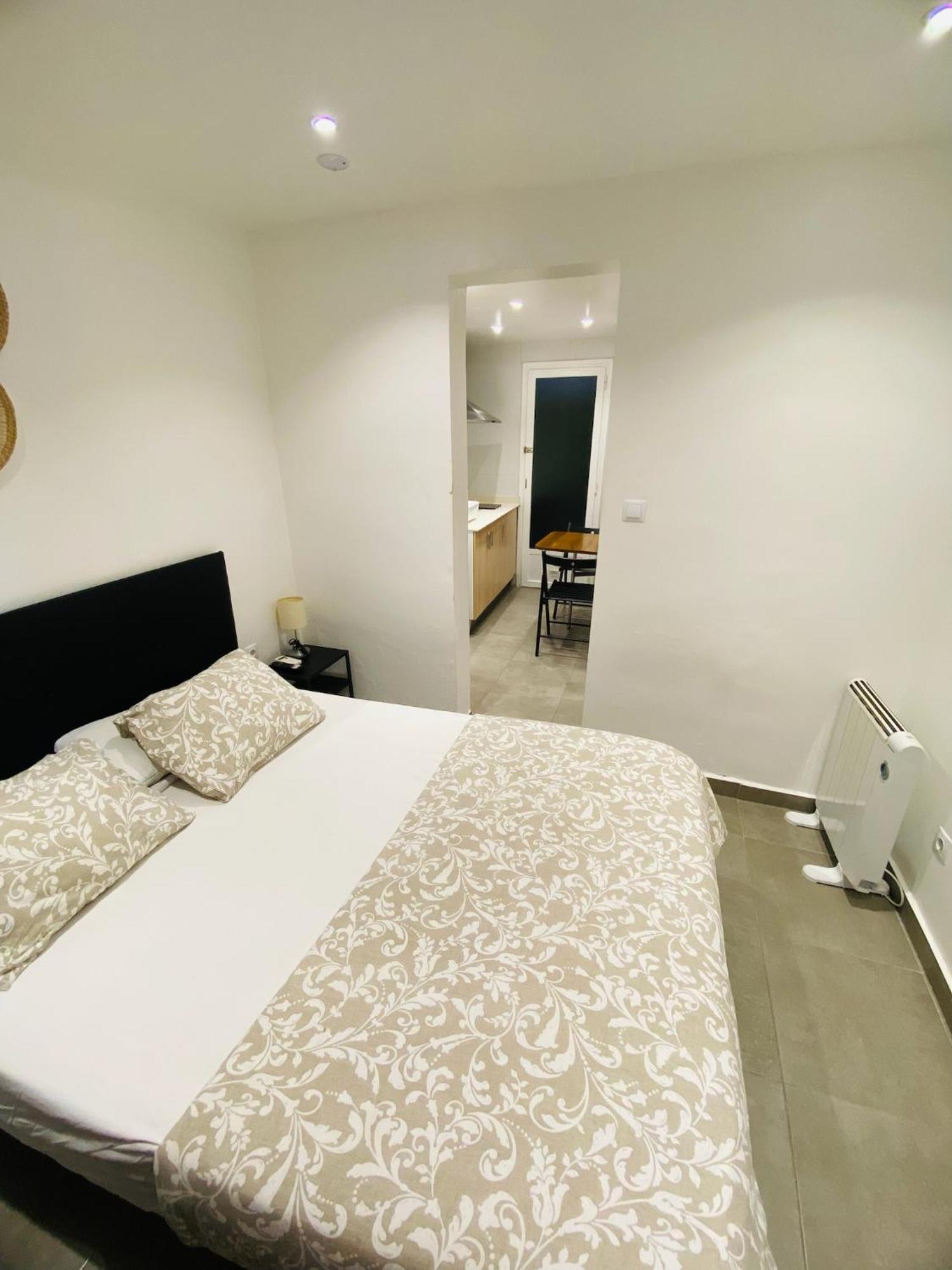 Apartamentos Con Bano Privado Frente Al Metro L5 Barcelona-Hospitalet L’Hospitalet de Llobregat Exterior foto