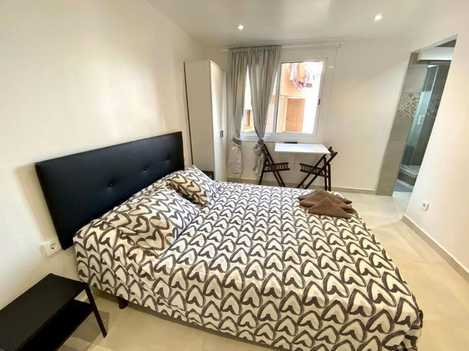 Apartamentos Con Bano Privado Frente Al Metro L5 Barcelona-Hospitalet L’Hospitalet de Llobregat Exterior foto