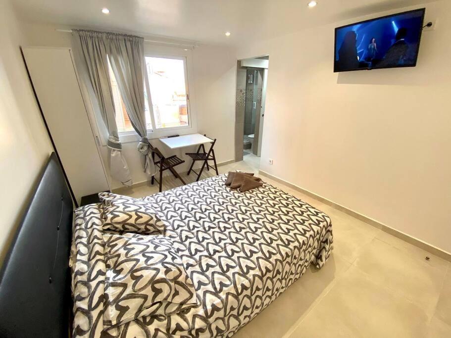 Apartamentos Con Bano Privado Frente Al Metro L5 Barcelona-Hospitalet L’Hospitalet de Llobregat Exterior foto
