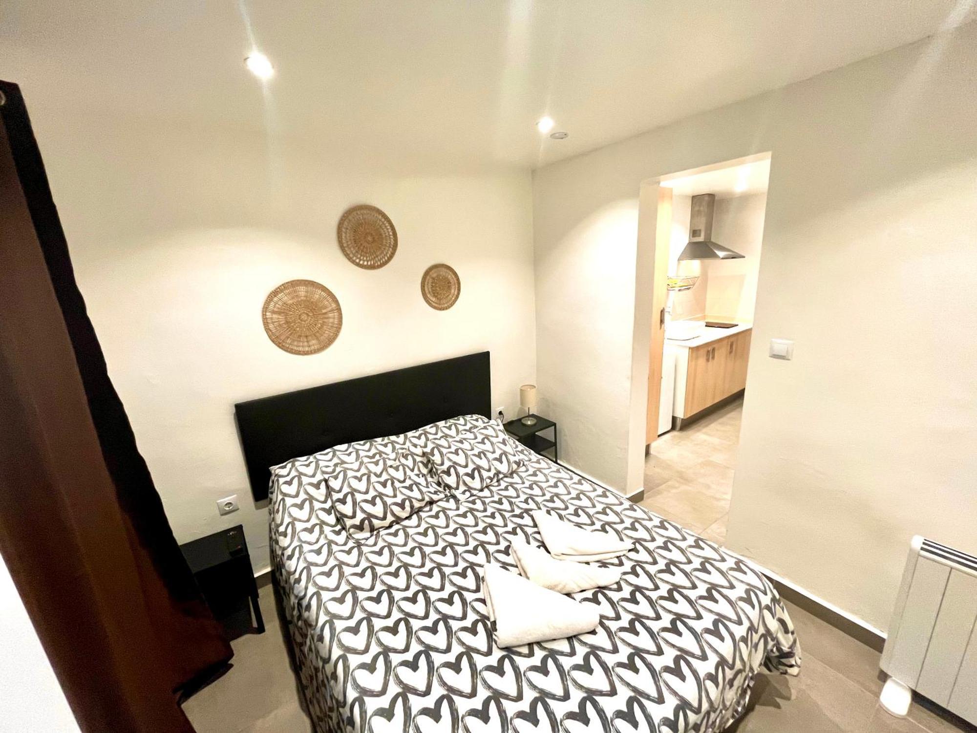 Apartamentos Con Bano Privado Frente Al Metro L5 Barcelona-Hospitalet L’Hospitalet de Llobregat Exterior foto